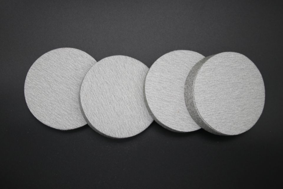 Wholesale customized 60-1000 models for polishing wood, metal, aluminum oxide, white round sandpaper