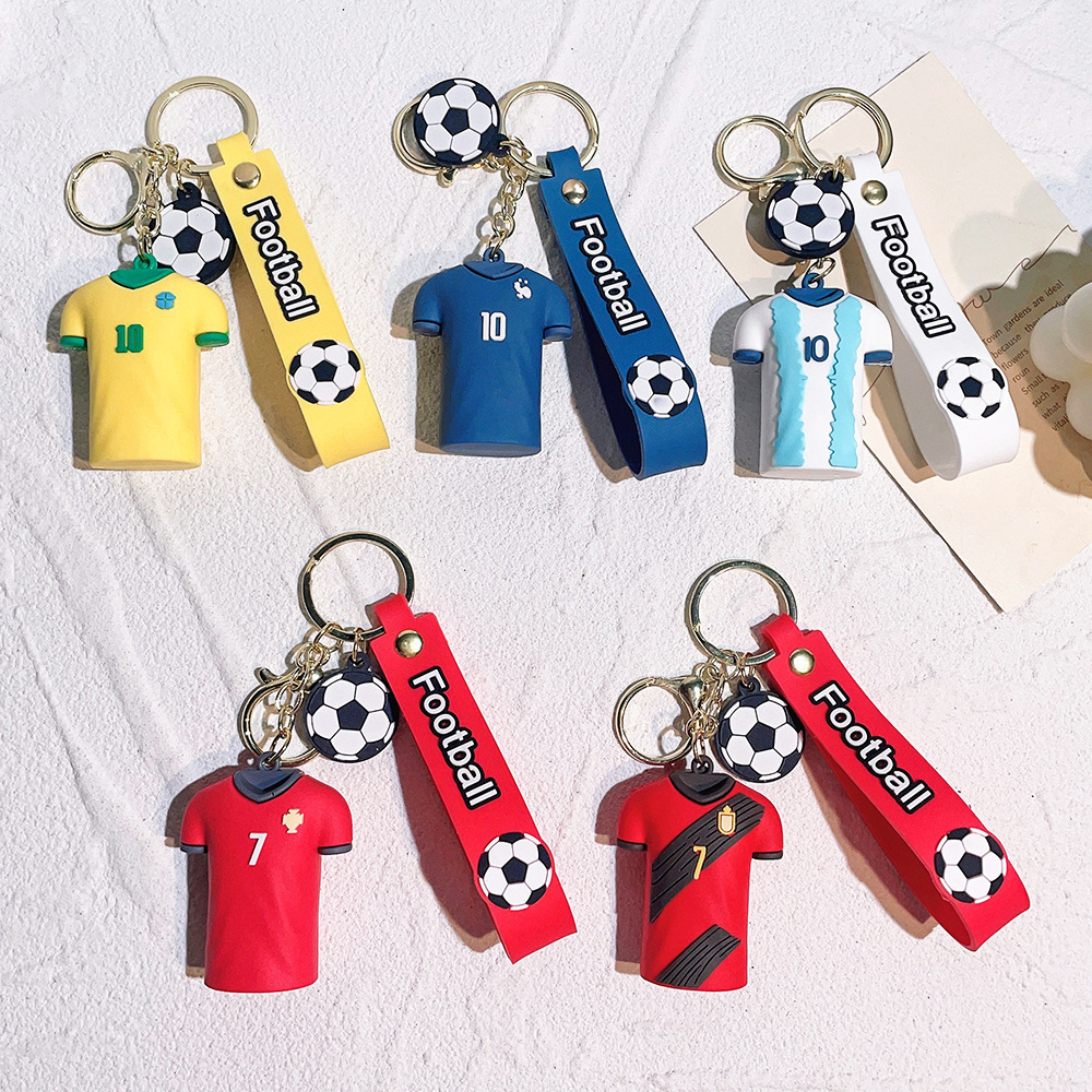 Top Selling Personalized Creative cartoon 3d football jersey shape team club pvc rubber soccer keychain