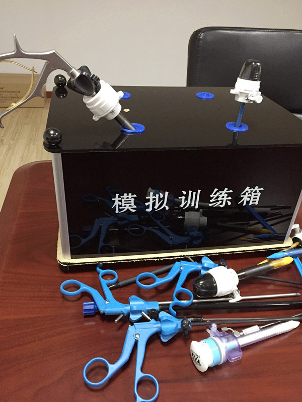 Geyi factory price practise training box trainer best for intern doctor Laparoscopic surgery