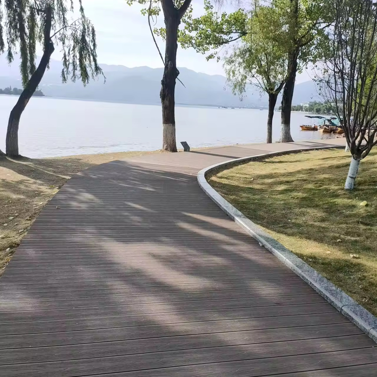 Mix Colors WPC Decking 3D Embossing Outdoor Flooring