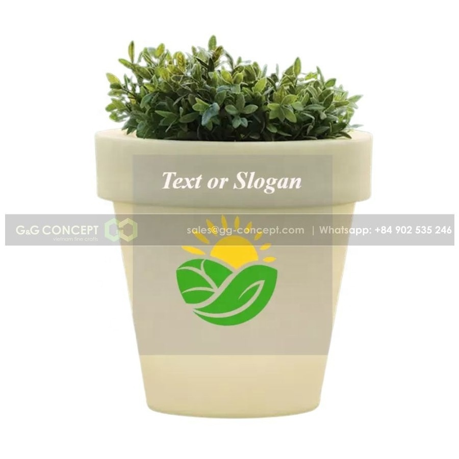 Plastic Flower Pots & Planter With Integrated Solar Lights, Bring Modern Beauty To The House