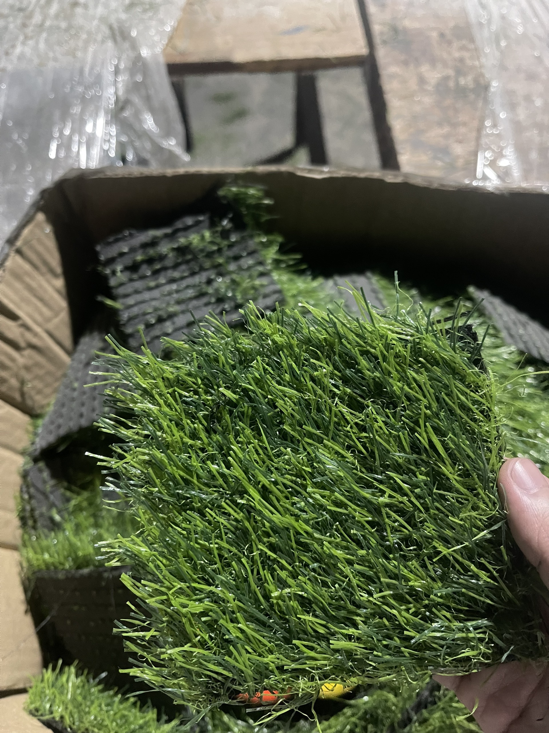 Wholesale Artificial Landscape Grass Decking Tiles interlocking and Self-Draining Grass for football indoor outdoor