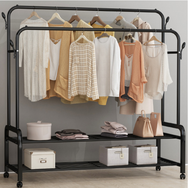 Moving Steel Black Garment Rail Clothing Display Racks With Wheels