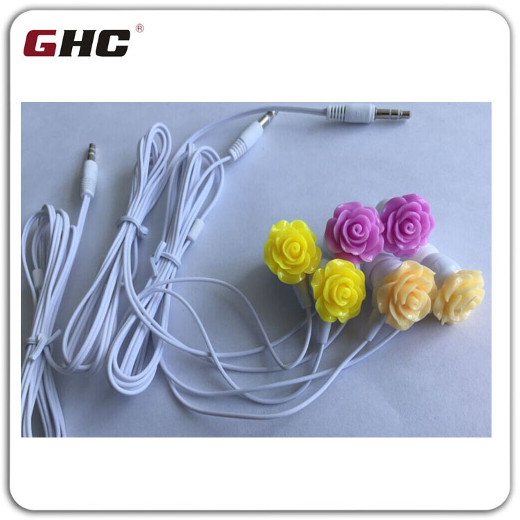 Wholesale customization cheap cute 2D /3D Flower cartoon earbuds