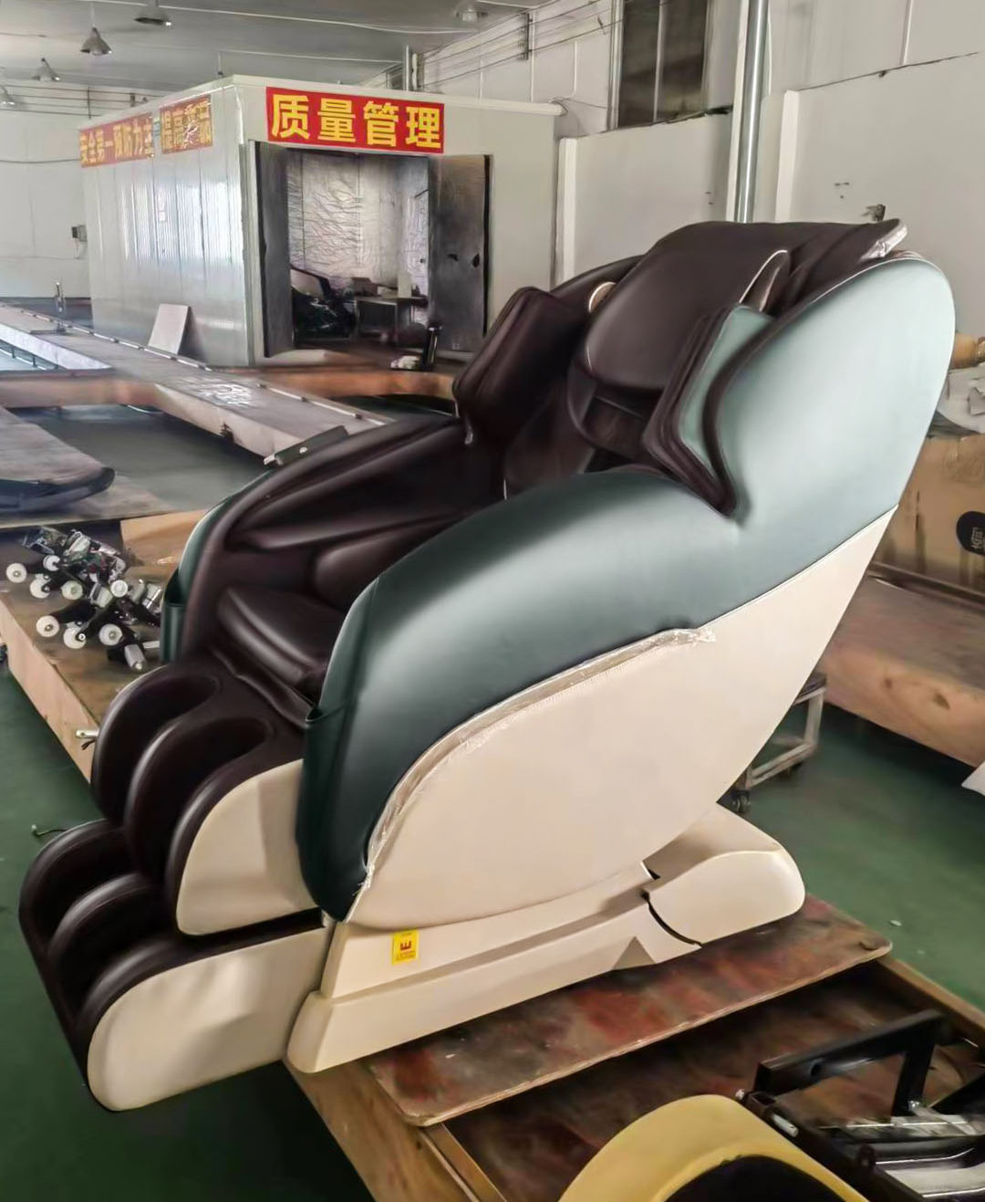 4d adjustable massage chair sl track  2023 With Foot Massage for Full Body