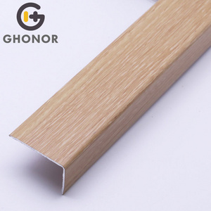 Customizable Aluminum Profile Wood Grain V Angle Stair Nosing