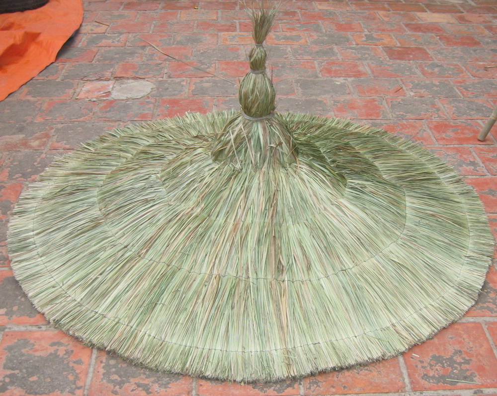 CHEAP !!!! VIETNAM THATCH UMBRELLA, SEAGRASS UMBRELLA, PALM LEAF UMBRELLA