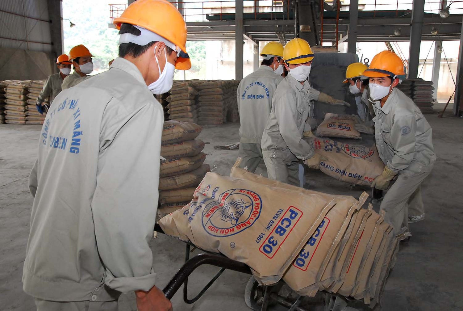 Vietnam Grey cement - Portland cement PC 50 - CEM I 52.5 N Custom 25kg Kraft Paper Composite Cement Bag