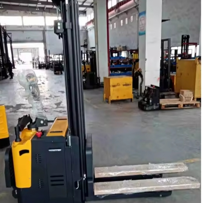 Hot Selling Min. Lifting Height 90mm 1T Full Electric Pallet Stacker Truck Forklift Electric Self Lifting Stacker