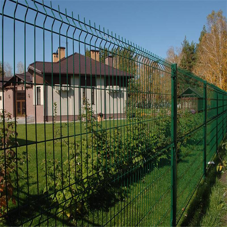 ECO Friendly 3V Shape Fence Decorative Security Fence Hardware with PVC Coated Metal Frame Nature Wood-Garden fence