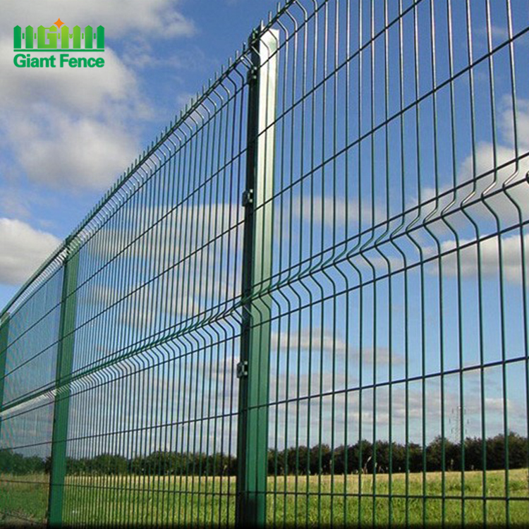 Customized Home Outdoor Decorative 3D Curved Welded Wire Mesh Garden Fence Easily Assembled  Highway Fence Panel Pvc Fence