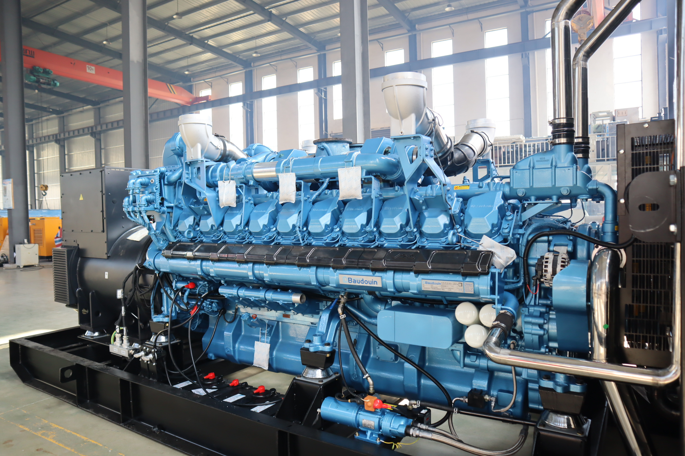 Weichai Baudouin engine 550kw 688kva diesel genset pure copper coil alternator diesel electric generator power plant with AVR