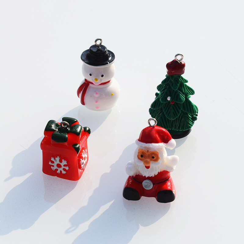 Father Christmas Snowman Christmas Tree Gift Box Decorations 3D Key Chain Pendant Promotional Hard Plastic Resin Keychains