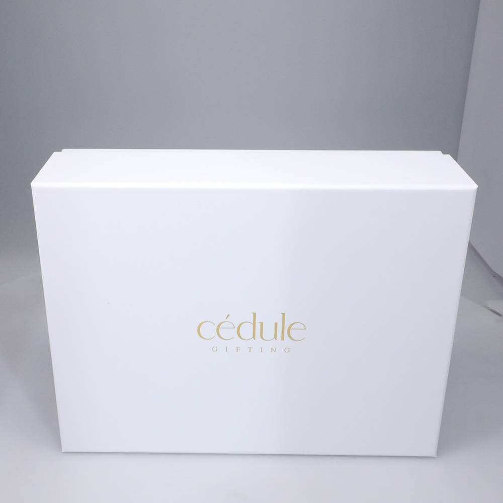 Brand Logo Luxury gold foil rigid cardboard top lid gift box luxury clothing boxes for packiging