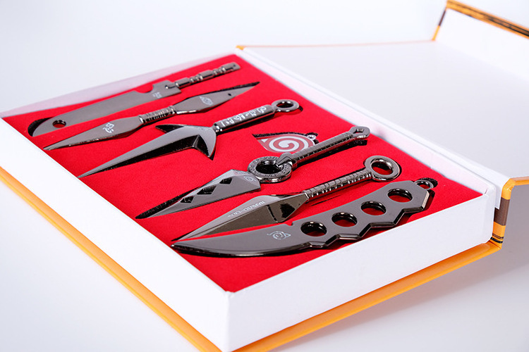 XM 7 Pcs/Set Uchiha Itachi Akatsuki Kakashi Kunai Dart Weapon Outfit With Gift Box Anime Cosplay Weapons Set