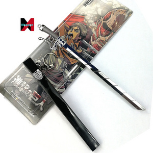 17cm Attack on Titan Scout Regiment Knife Sword anime keychains wholesale Eren Jaeger Weapon Metal Keychain