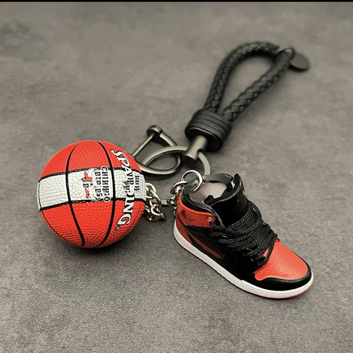 2024 NEW wholesale 3d pvc car soft sneaker mini shoe model basketball  keychain manufacturer rubber key chain logo