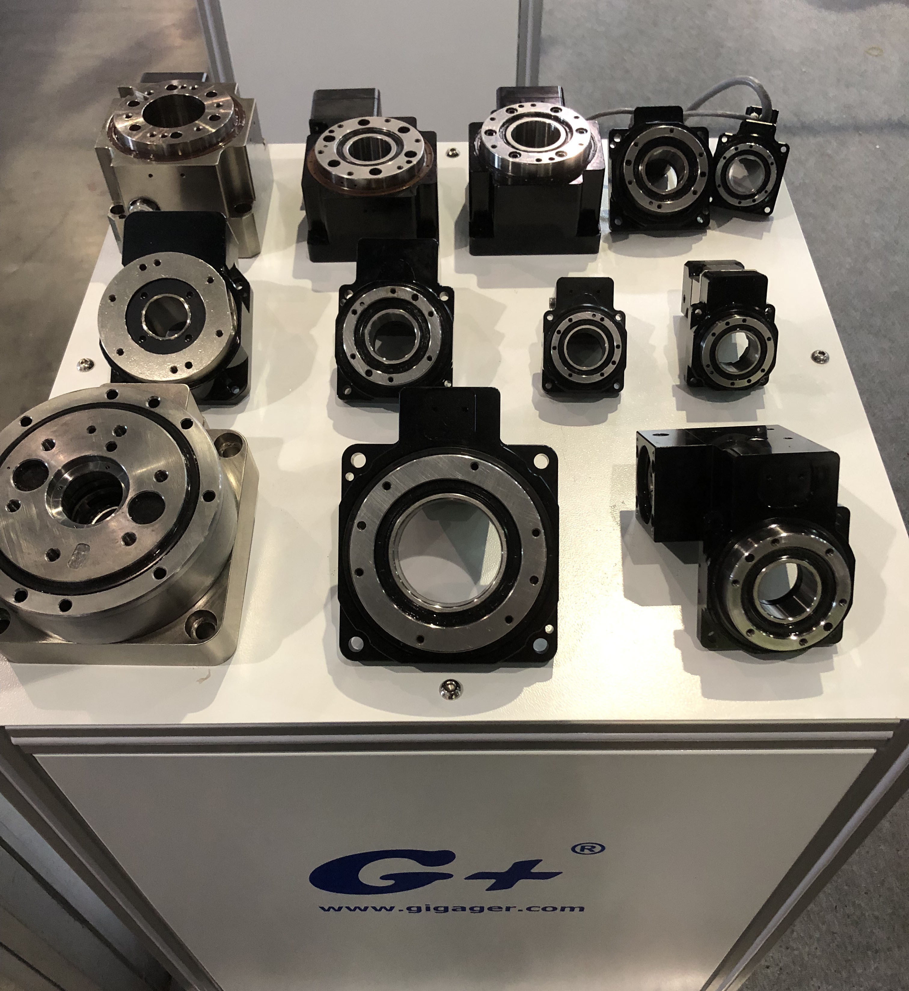 G+  GPDR Series High Quality High Torque Planetary Transmission Gear Speed Reduction Planetary Helical Bevel Gear Box