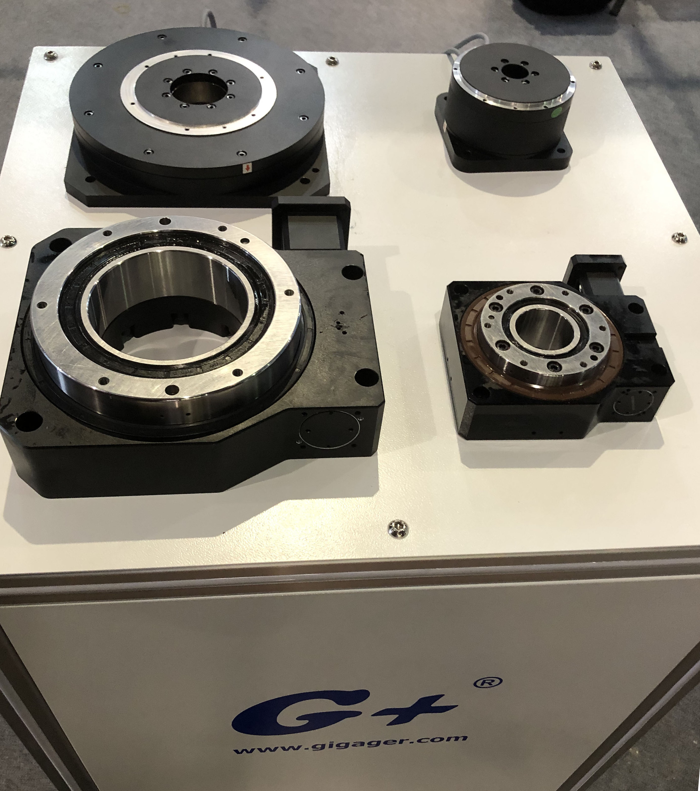 G+  GPDR Series High Quality High Torque Planetary Transmission Gear Speed Reduction Planetary Helical Bevel Gear Box