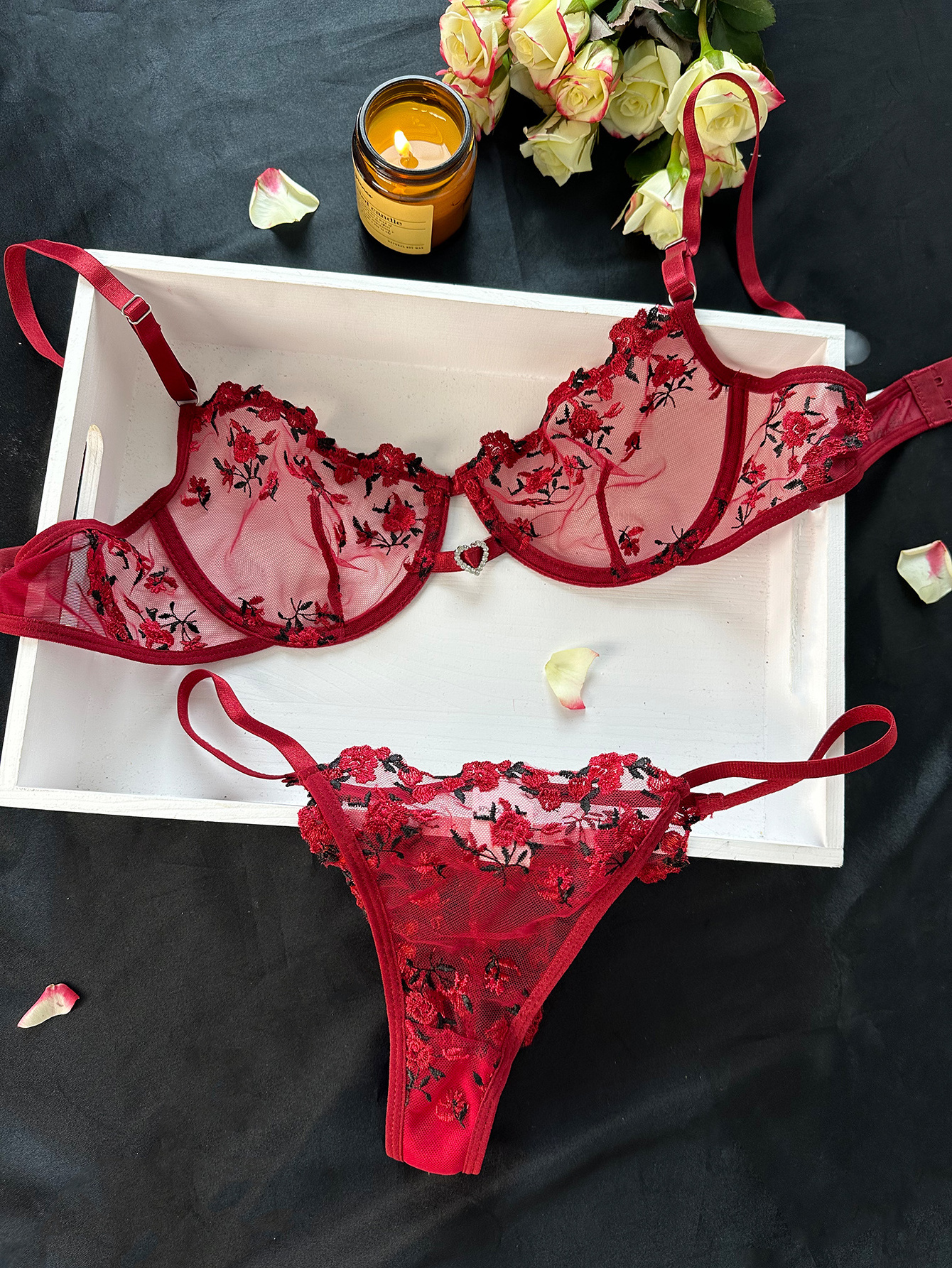 Lingerie Sexy Sets Femme bra G-string womens sexy underwear heart rhinestone romantic bikini lingerie manufacturer