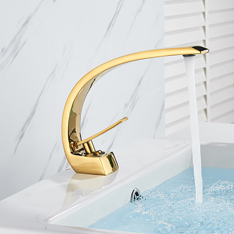 Golden Polished Bathroom Vanity Faucet Single Handle Hot and Cold Water Mixier Basin Sink Faucet Torneira Banheiro