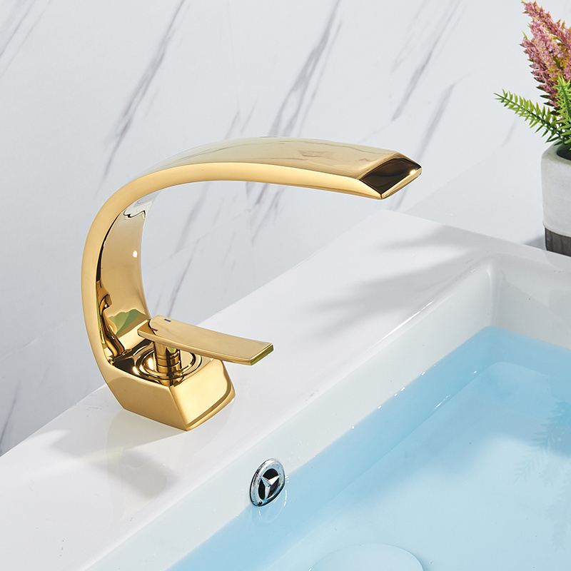 Golden Polished Bathroom Vanity Faucet Single Handle Hot and Cold Water Mixier Basin Sink Faucet Torneira Banheiro