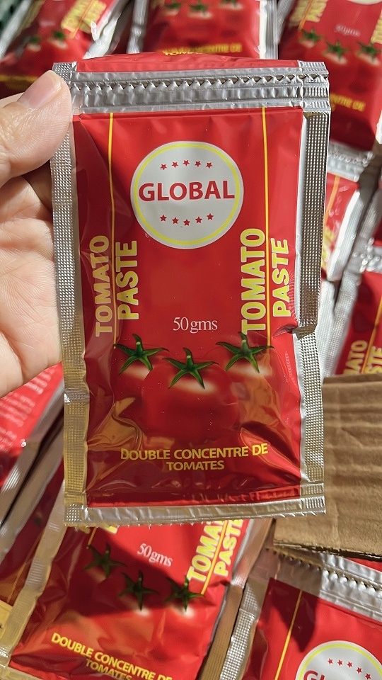 Quality Ingredient Manufacture Global Fresh Tomato paste with 100% concentrate, Cheap Price  (canned, tin , sachet)