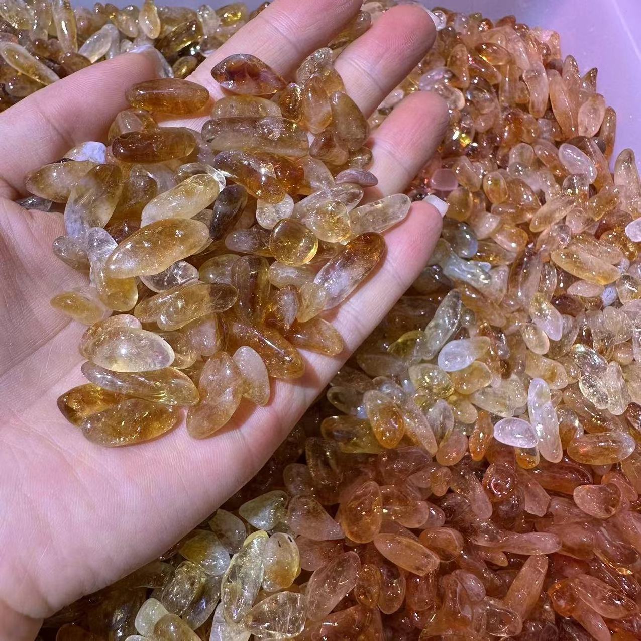 Wholesale Reki Rough Raw Rocks Citrine Gravel  Tumbled feng shui Bulk Gemstone and  Crystal Healing Chips Natural  Stone Crafts