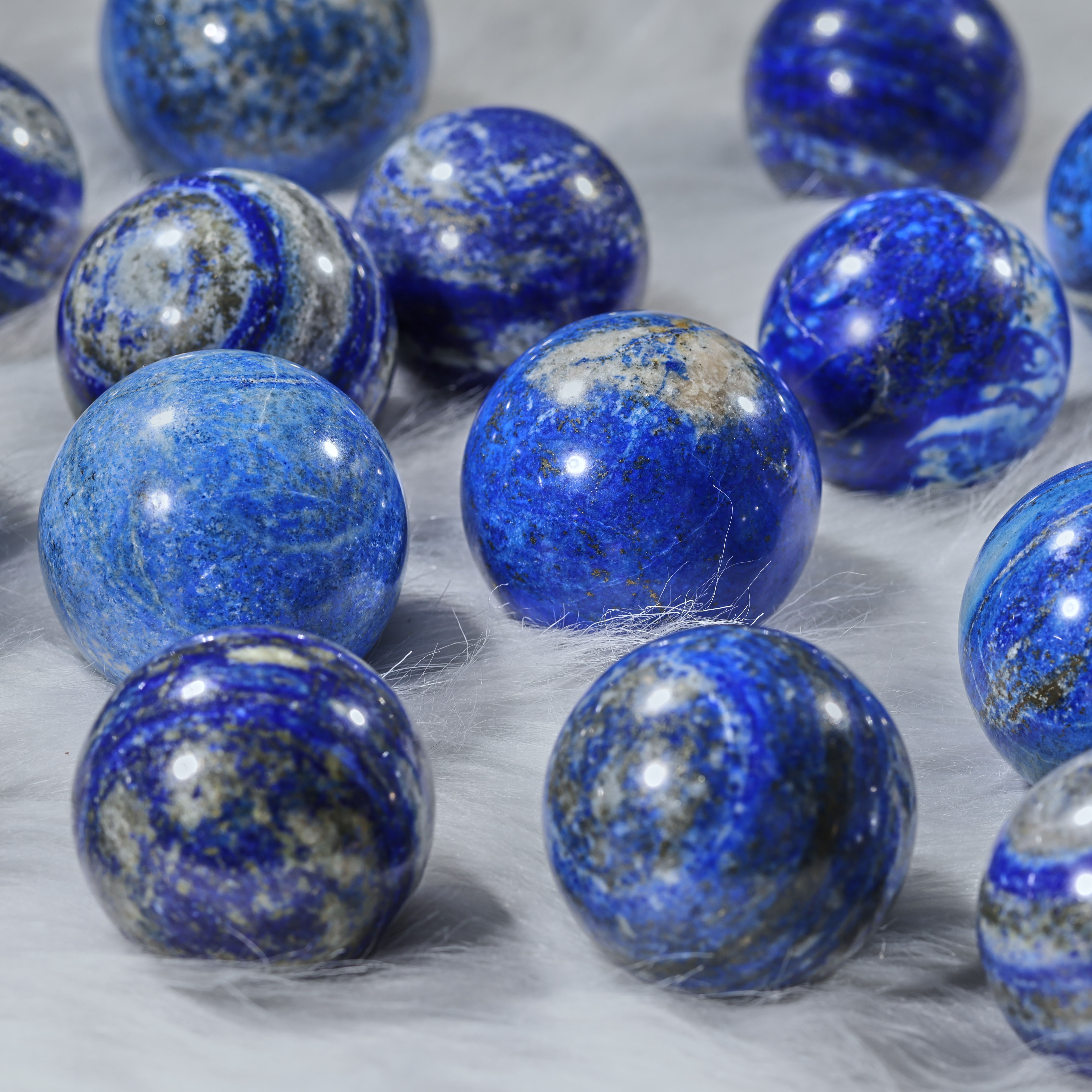 High quality natural lapis lazuli crystals sphere healing lazuli crystal ball globe for feng shui decoration