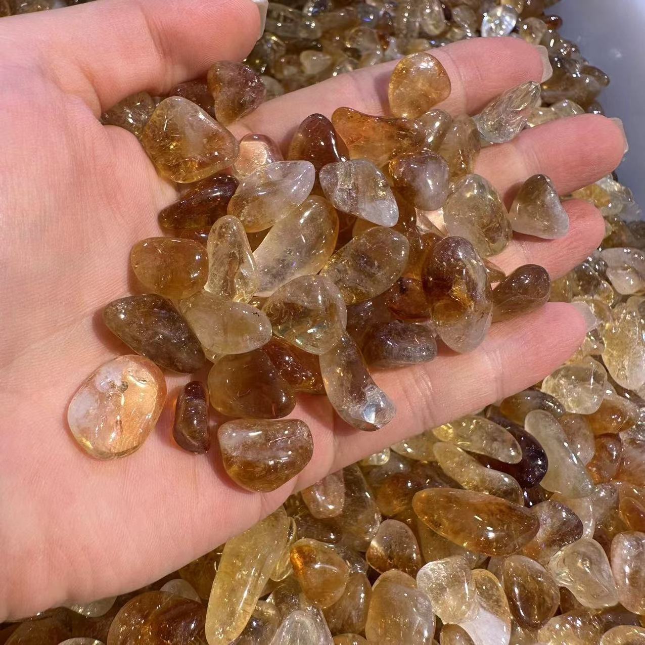 Wholesale Reki Rough Raw Rocks Citrine Gravel  Tumbled feng shui Bulk Gemstone and  Crystal Healing Chips Natural  Stone Crafts