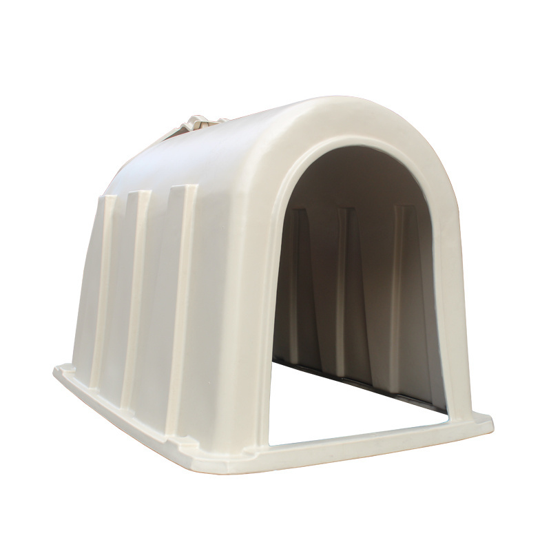 White Plastic Calf Hutch For Dairy Farm Feeding Calves Separately