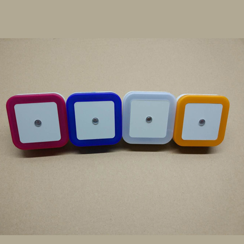 W081 OEM Lamp with Auto Dusk to Dawn Sensor for Baby Bedroom US EU plug in square shape LED sensor Night Light