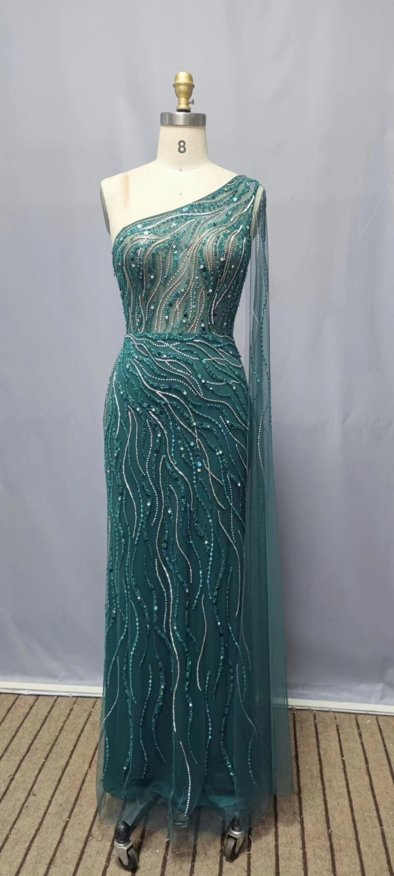 Women Elegant Sleeveless Sexy Arabic Evening Dresses Gowns Mermaid Beaded Women Party Prom Gowns