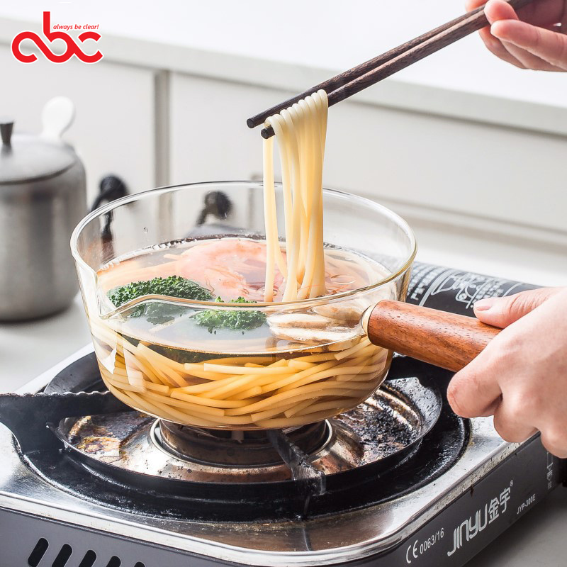 400ml 600ml Heat Resistant Borosilicate Glass Milk Boiling Heating Warmer Pot With Acacia Wooden Handle