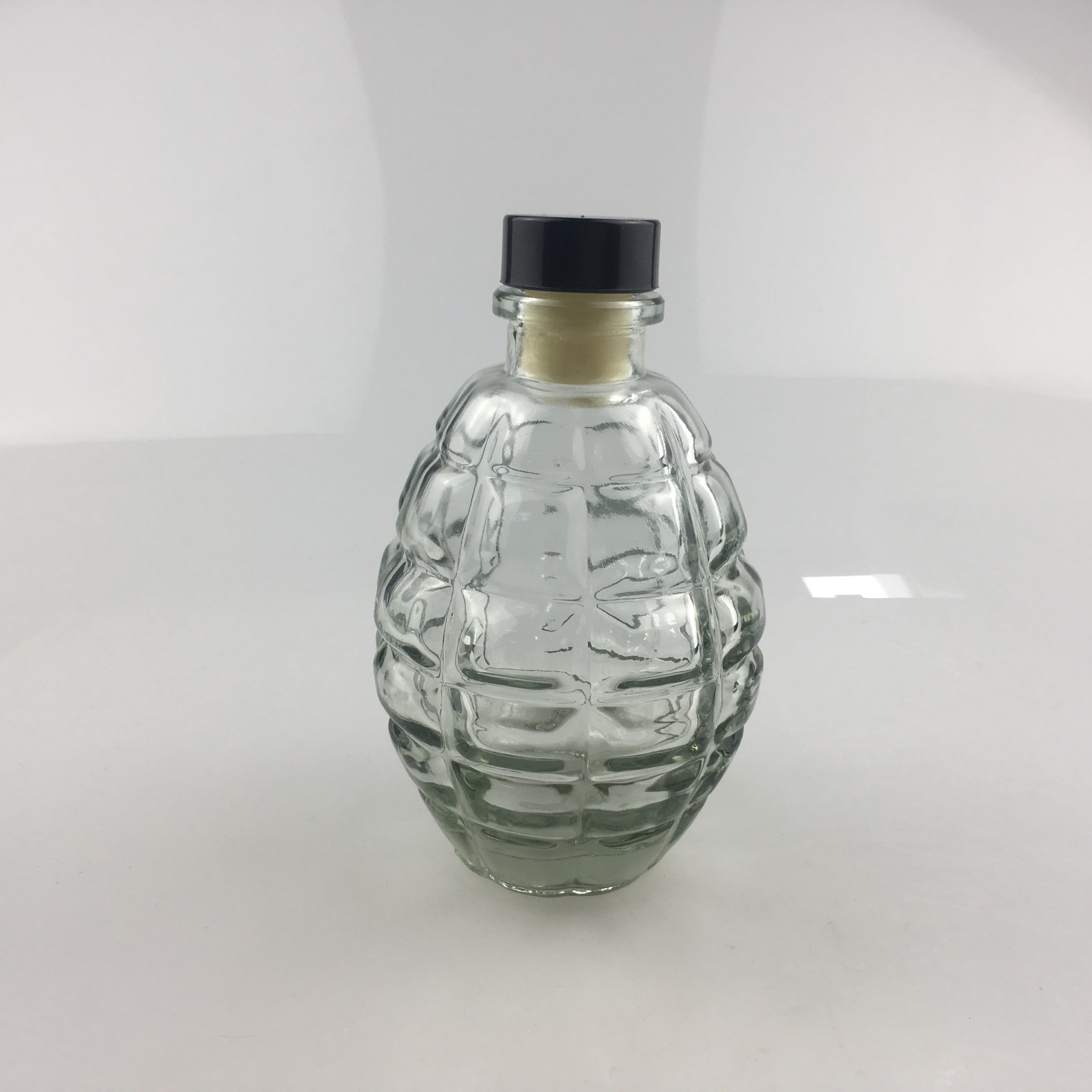 Wholesale Clear 250ml Grenade Shaped Glass Bottle