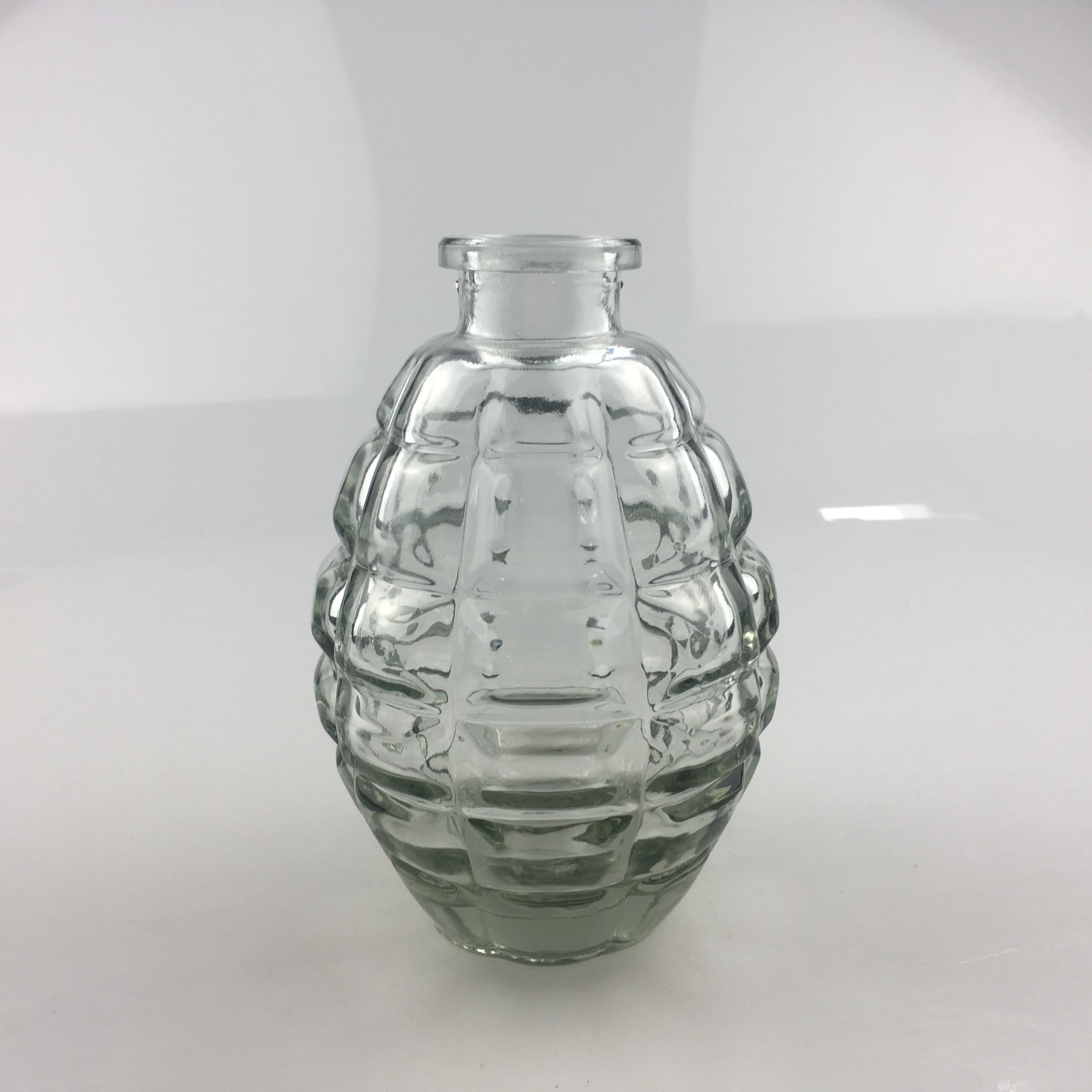 Wholesale Clear 250ml Grenade Shaped Glass Bottle