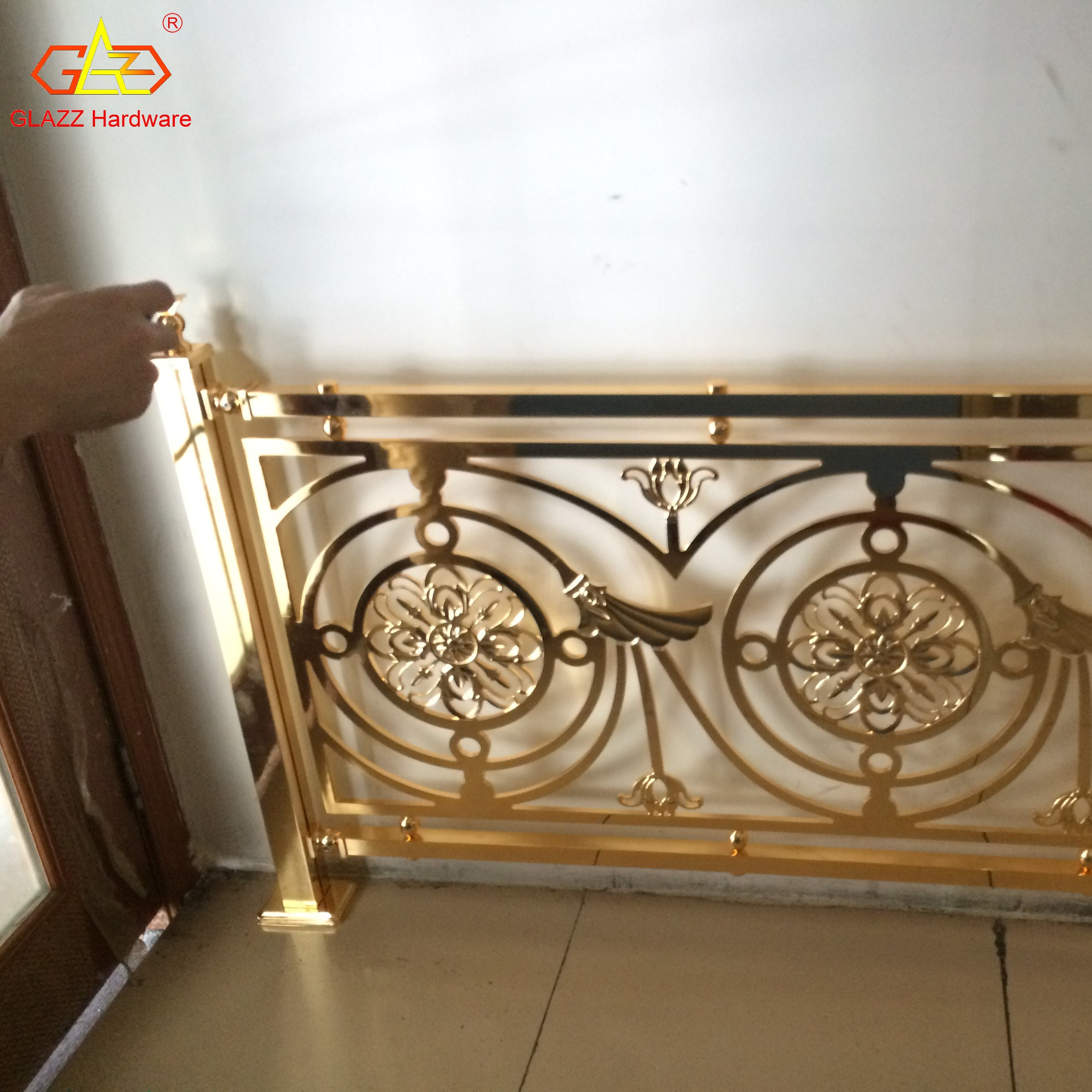 Luxury gold stainless steel villa staircase handrail golden balustrades handrails