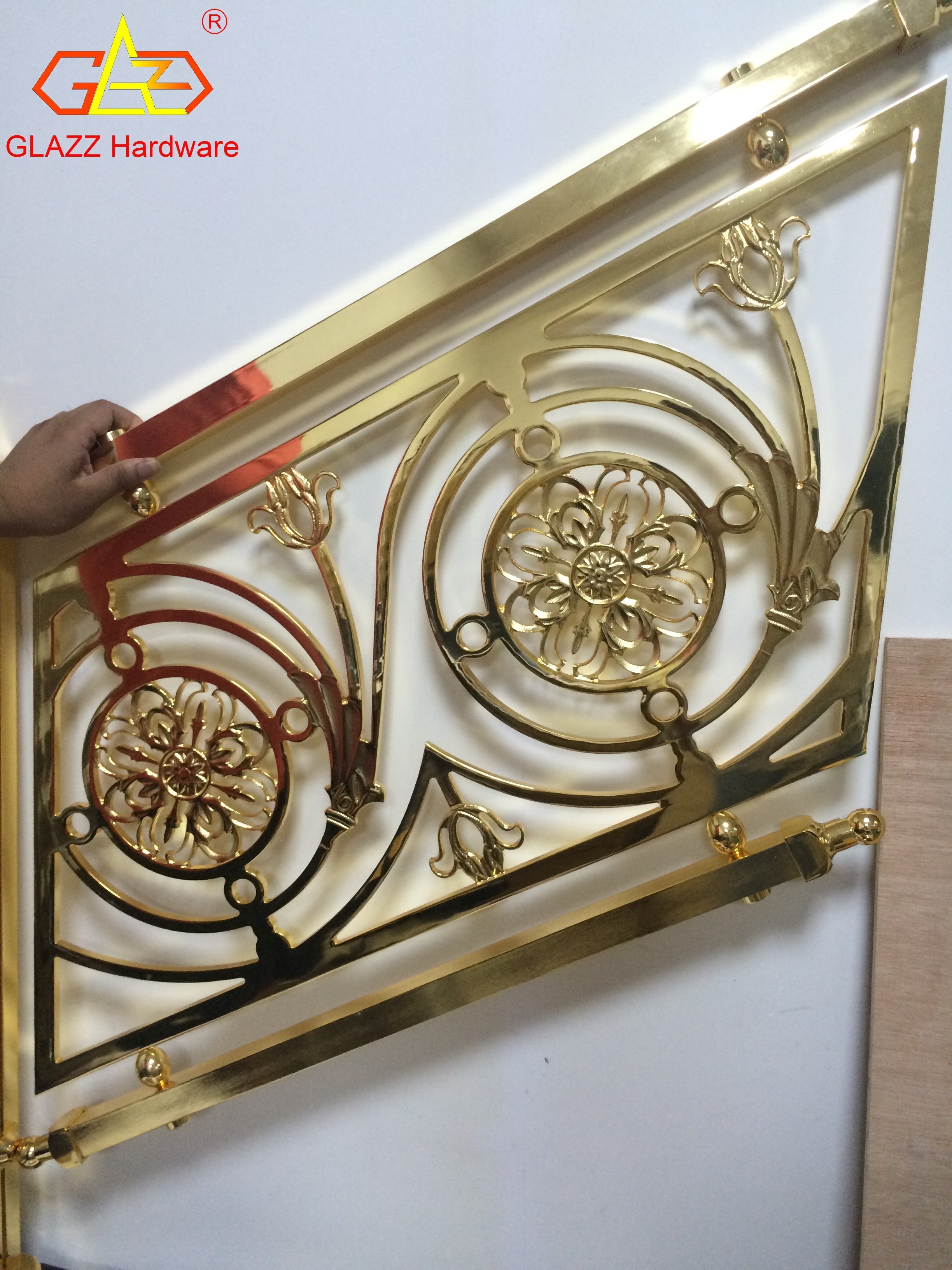 Luxury gold stainless steel villa staircase handrail golden balustrades handrails