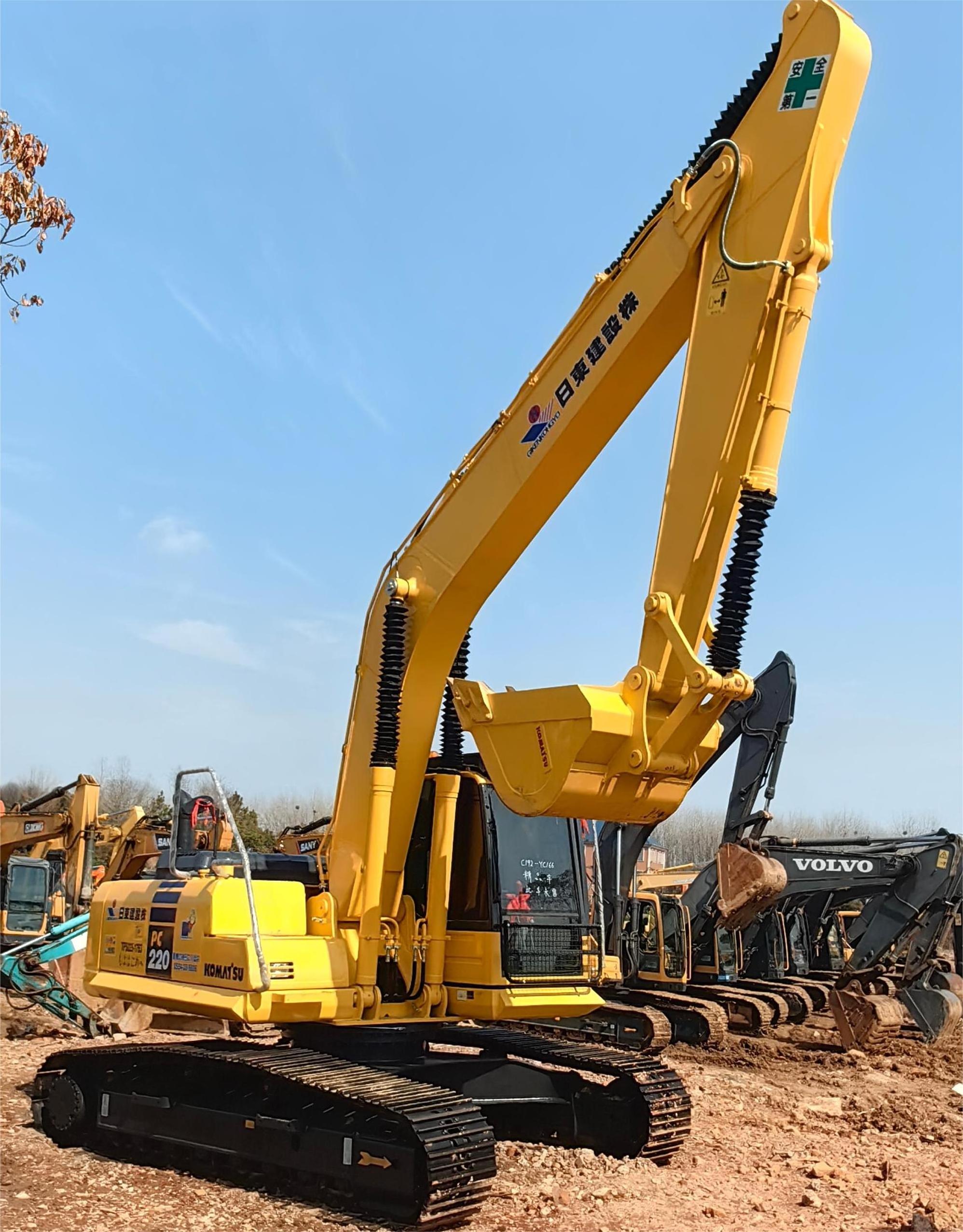 Japanese Original  High Quality    USED  KOMATSU  pc220  crawler  digger     22ton   Komatsu 220  excavators for Sale