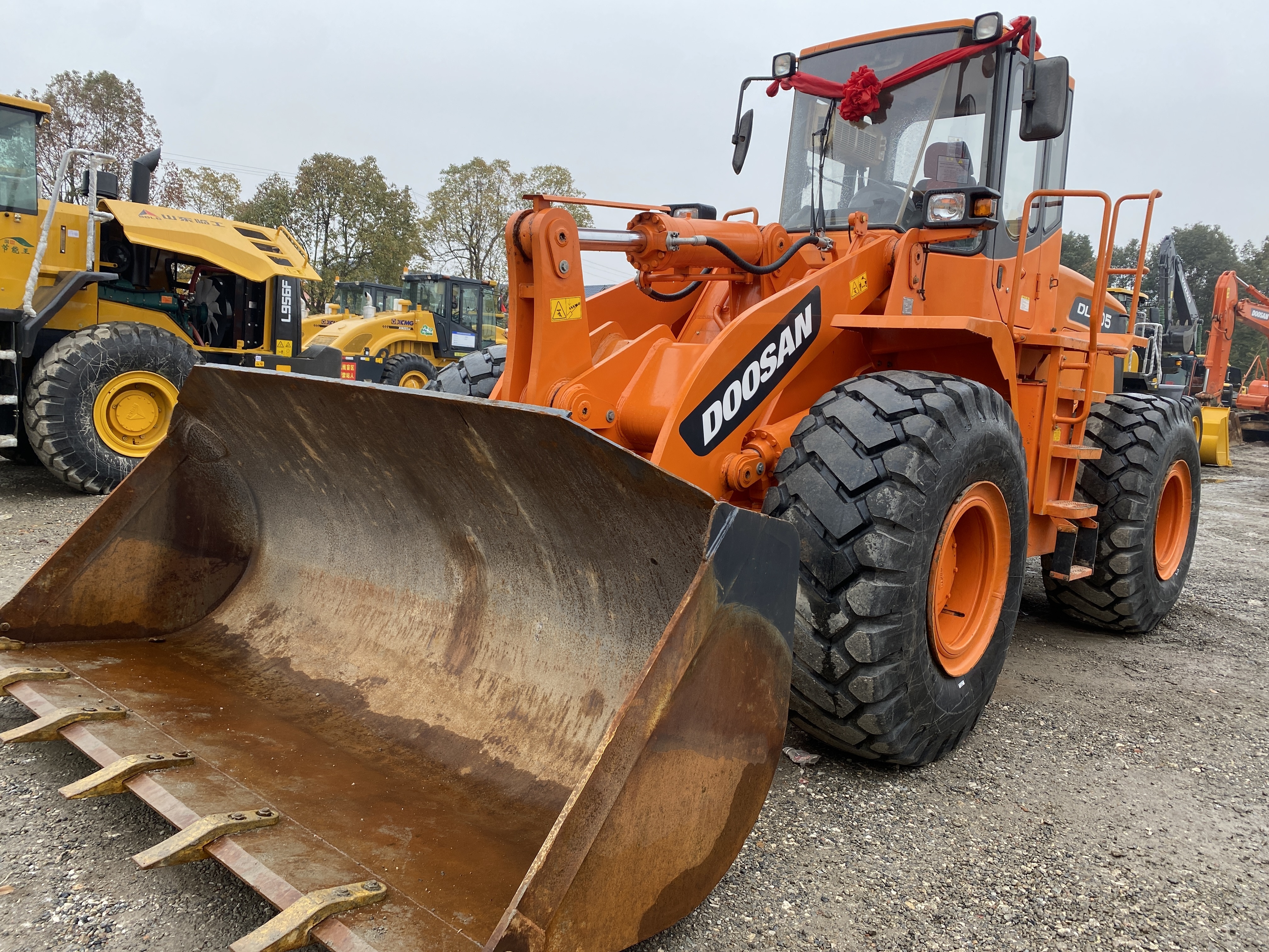 CE EPA certificate cheap price Used loader DOOSAN DL505 Wheel Loader 5ton 6 ton 8ton cat used Original wheel loader in Japan