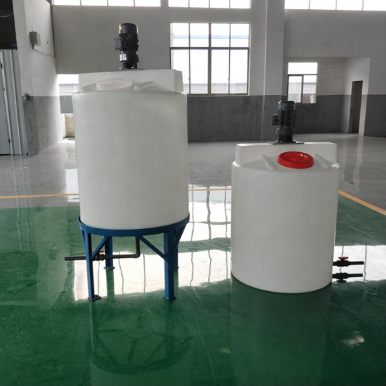 500 1000 L chemical liquid mixing tank with agitator