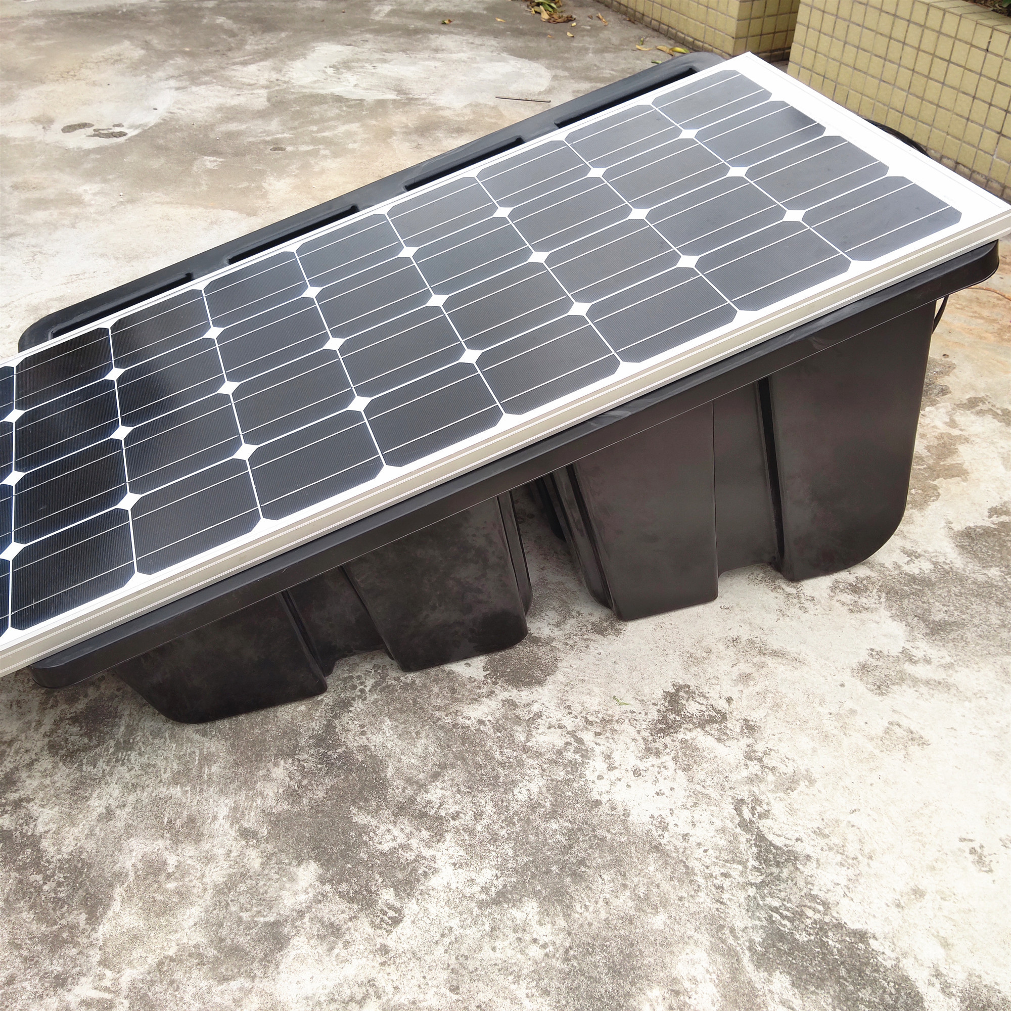 HDPE Plastic Solar Ballast Custom 200w full black flexible solar panel for the Ground Mounting