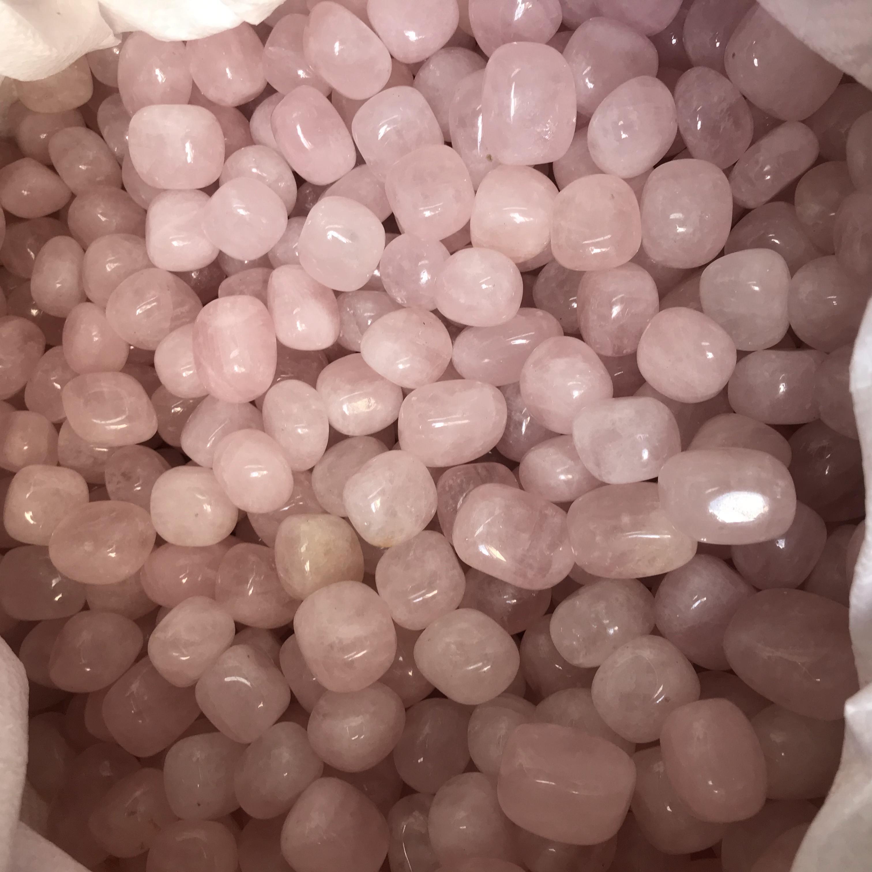 Wholesale Natural Healing Crystal Tumbles Pink Rose Quartz Tumbled Stone Crystals Bulk