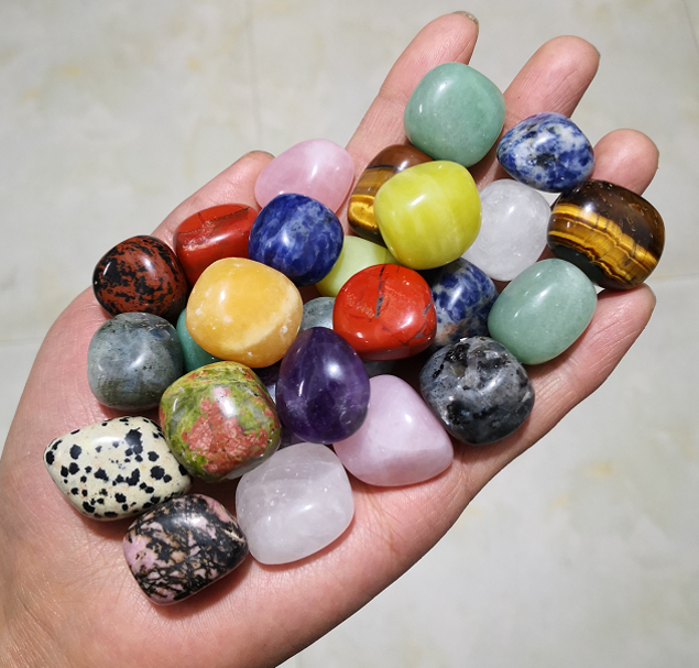 Wholesale High Quality  Natural Bulk Stone Colourful Crystals  Natural Tumbled Stones Polished Crystal Crystal Tumbles