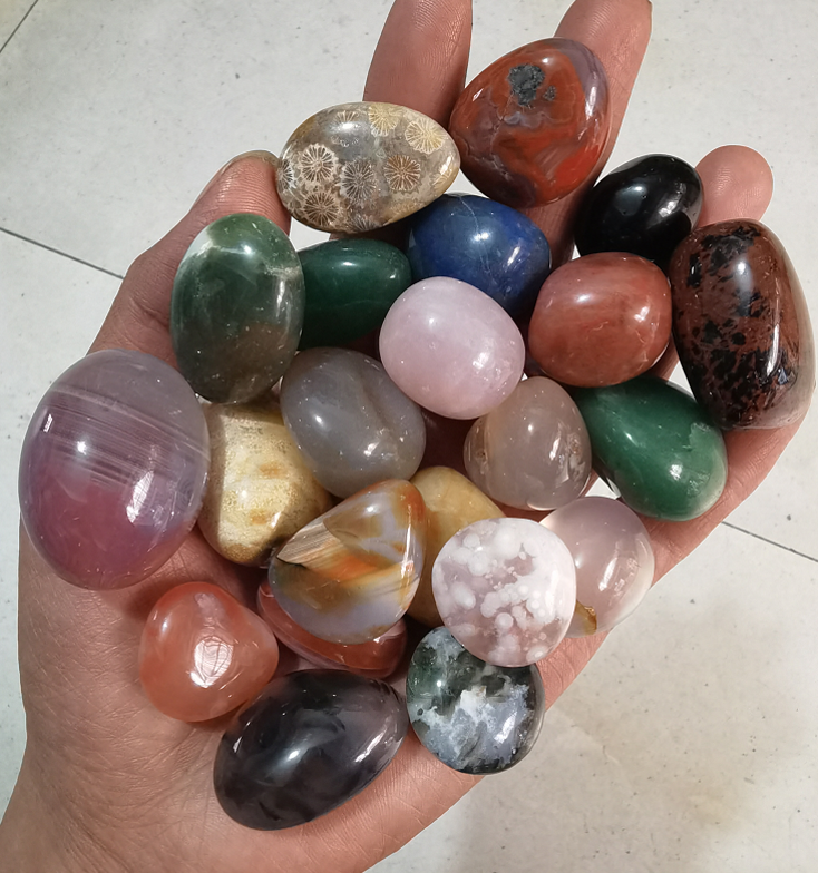 Wholesale High Quality  Natural Bulk Stone Colourful Crystals  Natural Gravel Stones Polished Crystal Crystal Tumbles