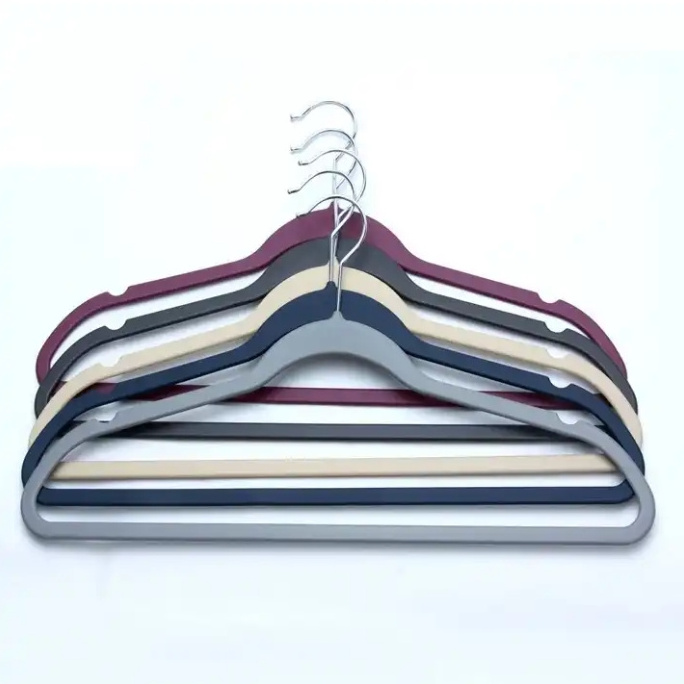 Safety durable plastic clothes hangers heavy duty high quality ultra thin plastic hangers