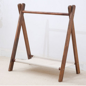 Modern wooden dog pet clothes hanger stand clothes display hanger rack