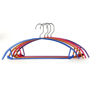 Hot sale dry wet non slip cheap pvc coated metal hanger with bar hooks