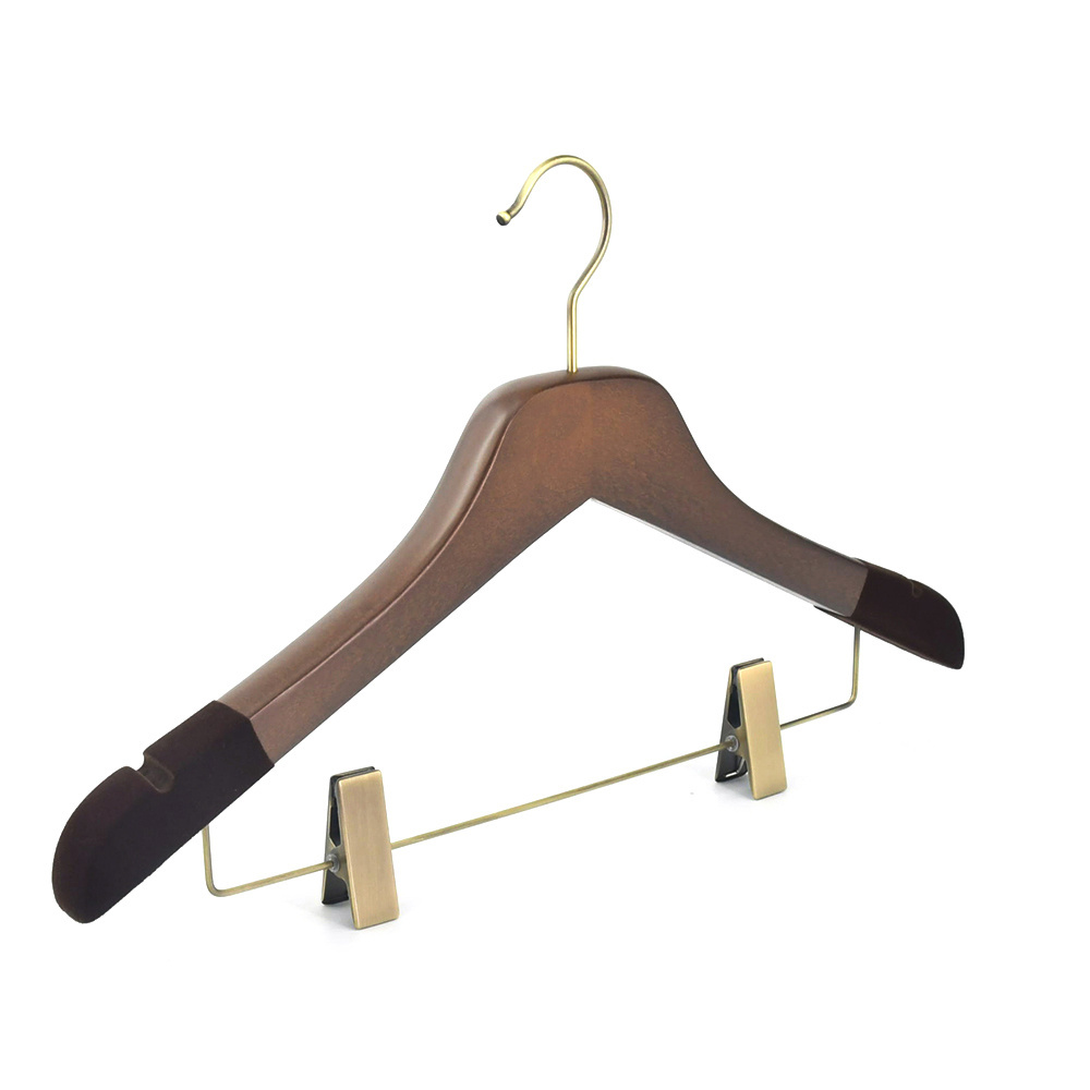 Custom Logo Luxury Velvet Shoulder Hotel Wood Coat Suits Hangers for Closet