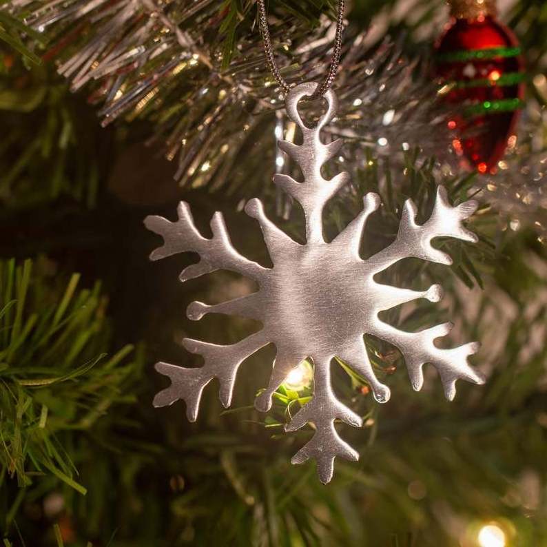 modern Snowflake Christmas iron Ornament Xmas Tree Hanger Garland Making Decorations Christmas tree